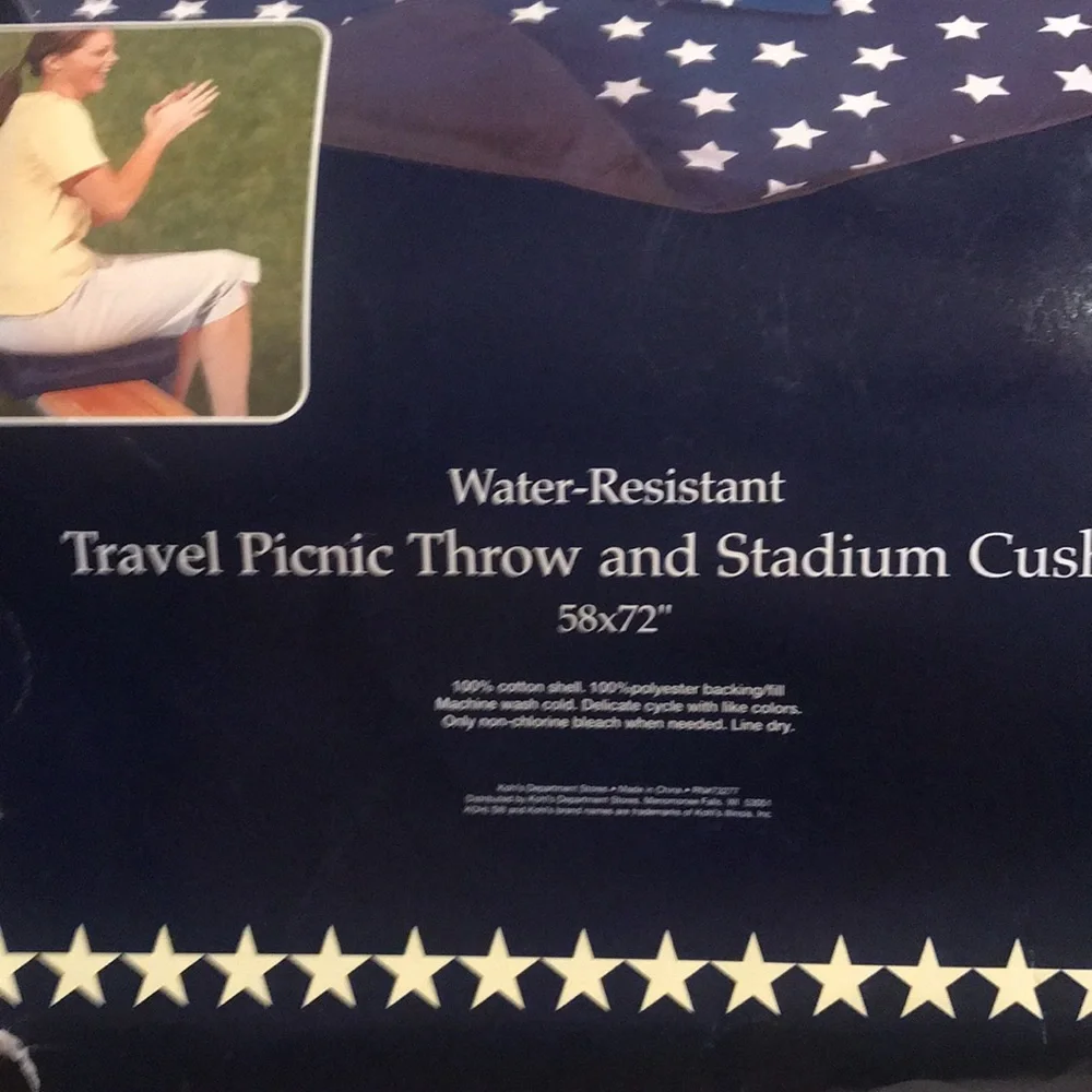 Travel Picnic and Stadium Cushion